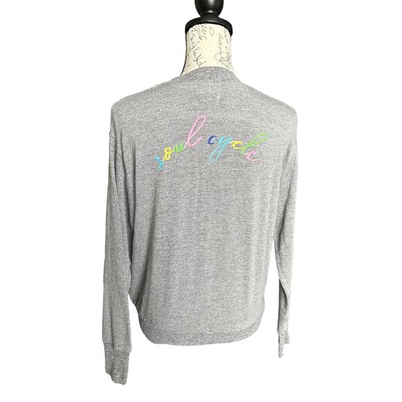 Monrow + Soul Cycle Rainbow Embroidered Crewneck Lightweight Gray Shirt Small - Picture 1 of 9